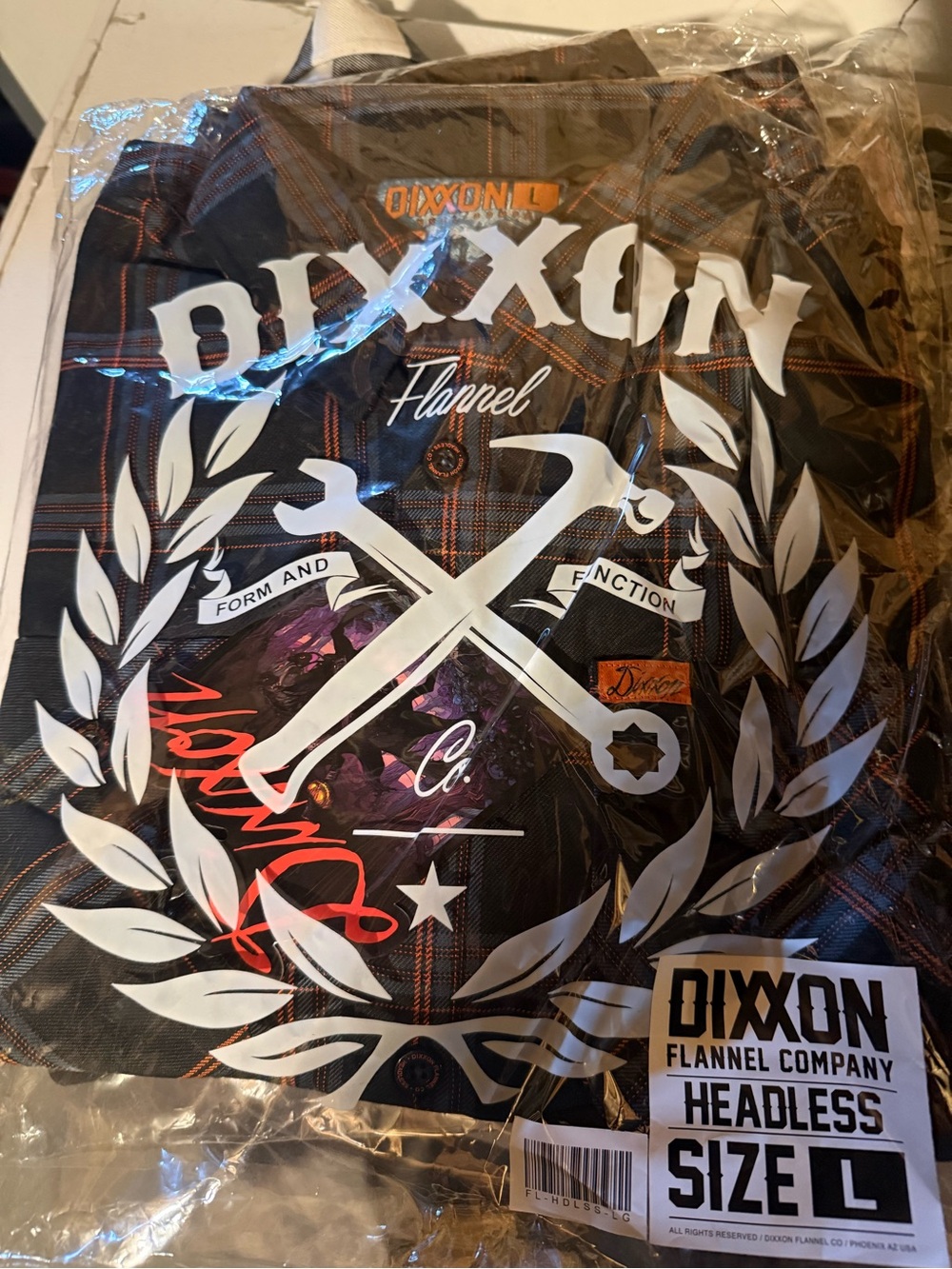 Dixxon Men’s Headless Flannel